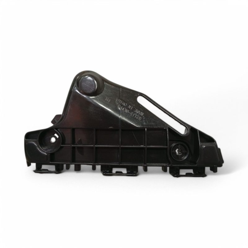 SOPORTE DE PARAGOLPE DELANTERO DERECHO HILUX 2016- DX