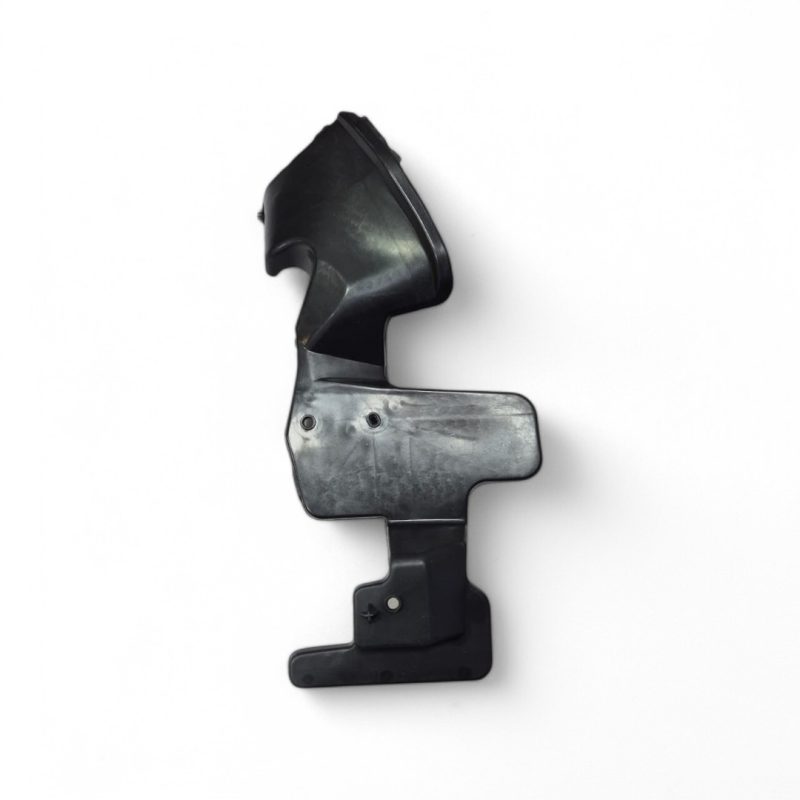 DEFLECTOR/ENCAUSADOR LATERAL DERECHO DE RADIADOR HILUX 2011-2015