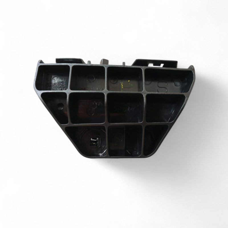 SOPORTE DE PARAGOLPE TRASERO COROLLA 1999-2001