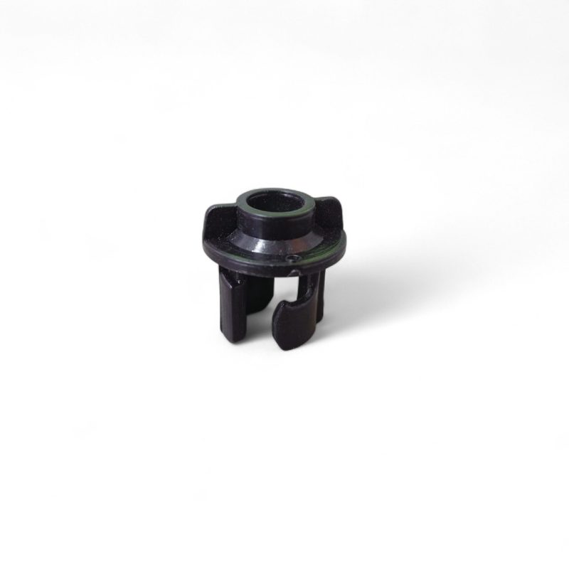 RETENEDOR DE APERTURA DE TANQUE DE COMBUSTIBLE HILUX 2005-2015