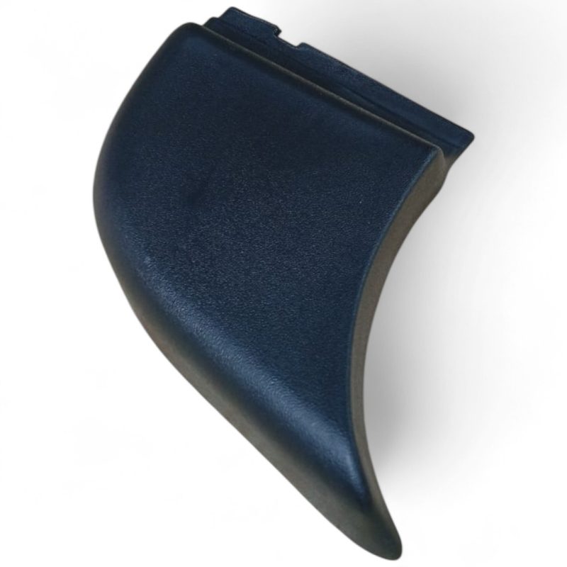 PUNTERA DE PARAGOLPE PLASTICA TRAS IZQUIERDA HILUX 05-15  (PARA EL CRO