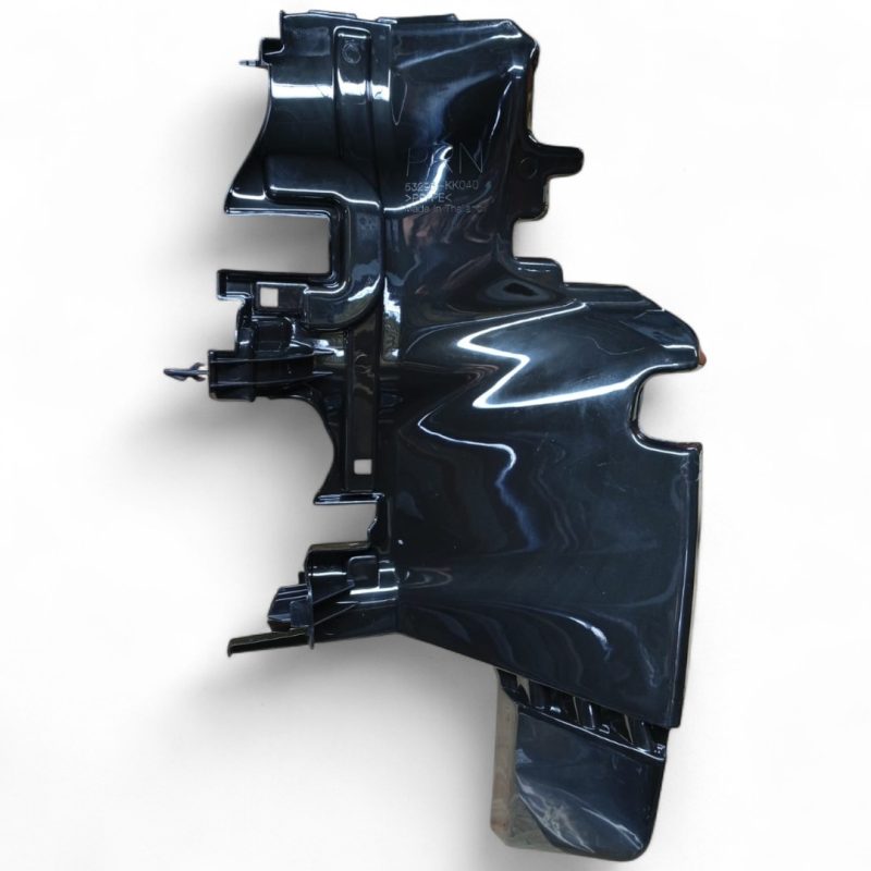 DEFLECTOR LATERAL DE RADIADOR DERECHO HILUX 2016-2018