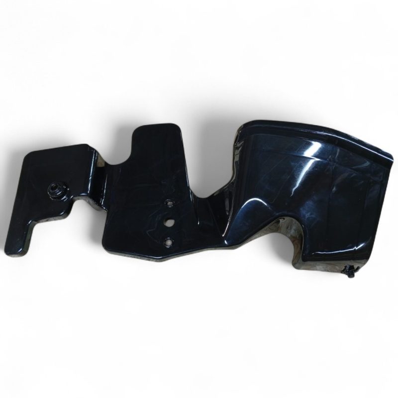 DEFLECTOR LATERAL DE RADIADOR IZQUIERDO HILUX 2011-2015