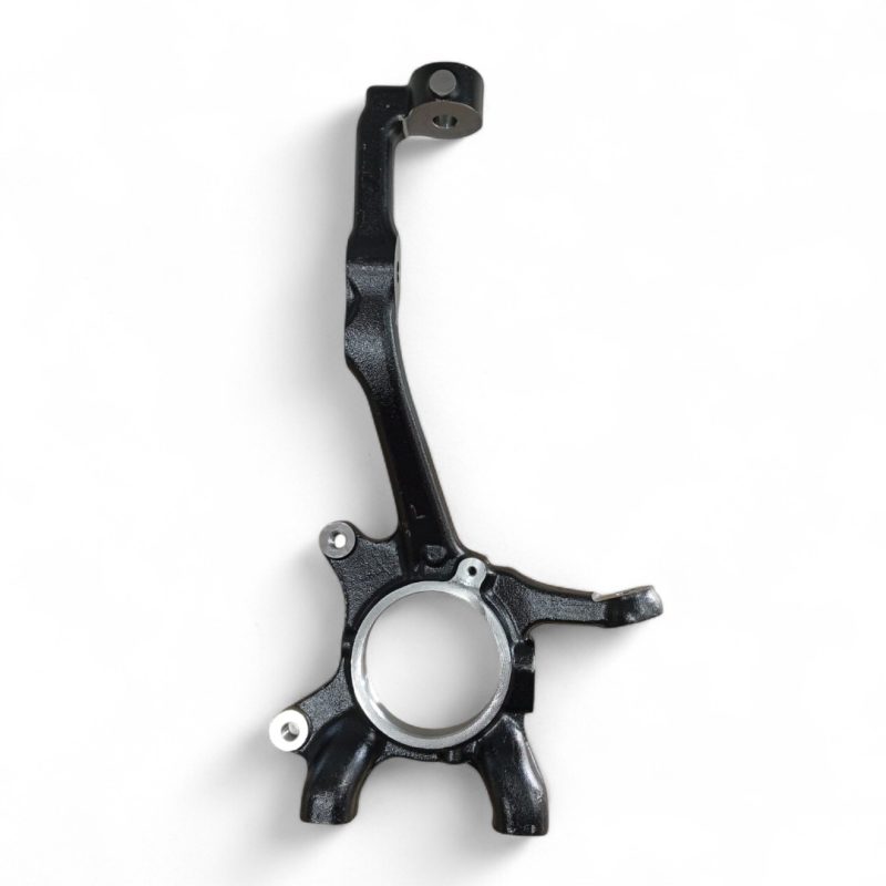 BRAZO PUNTA DE EJE IZQUIERDO HILUX/SW4 2005-2015